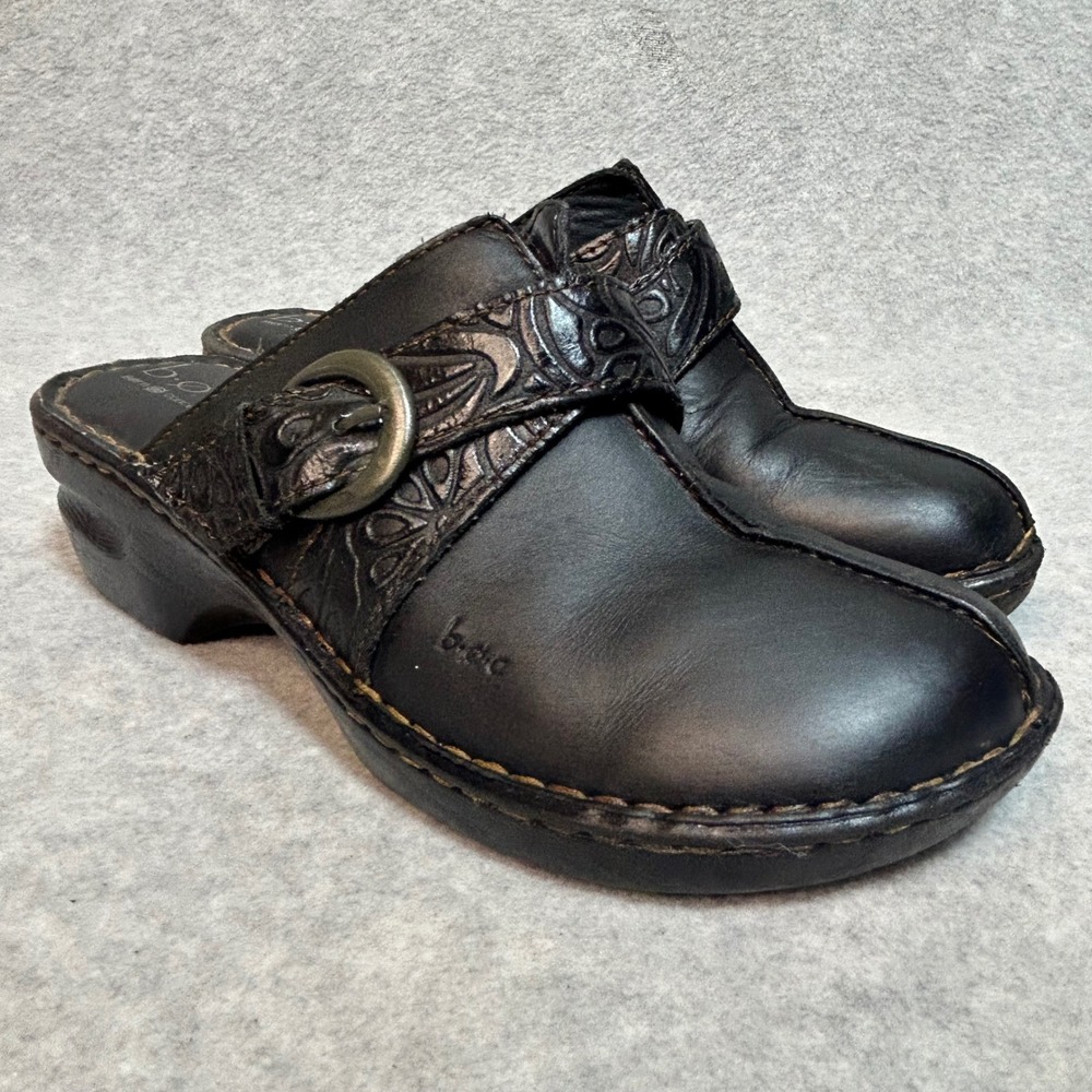 BOC Born Concepts Black Leather Embossed Buckle Clog Mule Shoes Women Size 9